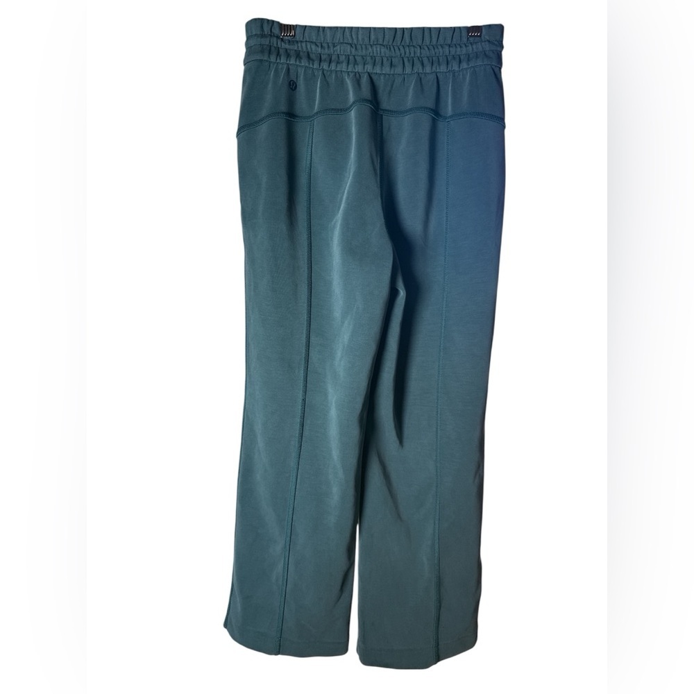 lululemon Softstreme Cropped Pant Dark Forest Size 4, 24” - Picture 3 of 6